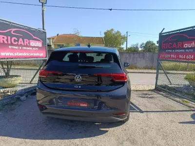 Volkswagen ID.3 2021 - 20900 EUR, 50690 km - AUTO.MOTO.pt - 50690km - foto 14 de 24