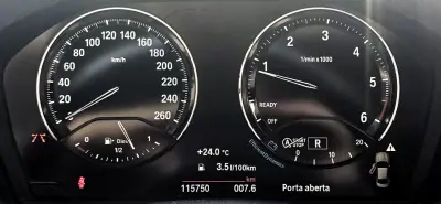 BMW 218 2018 - 26500 EUR, 115000 km - AUTO.MOTO.pt - 115000km - foto 12 de 36