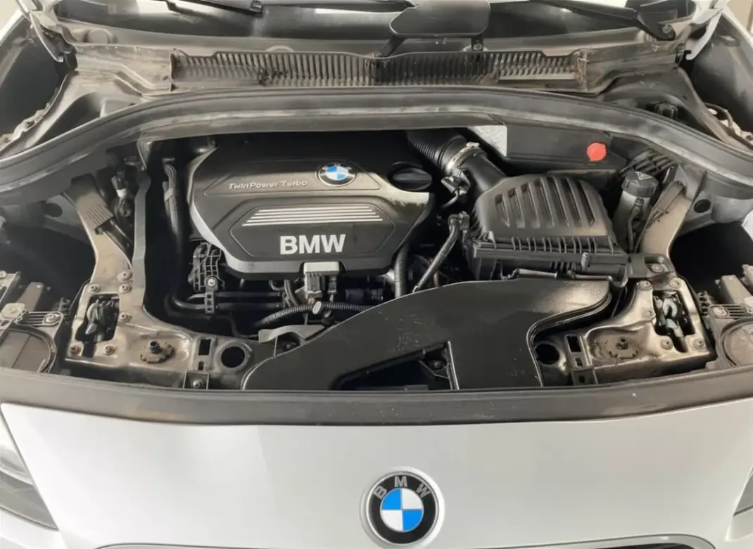 BMW 218 Active Tourer 2014 - 14750 EUR, 159336 km - 159336km - foto 12 de 12