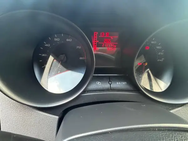 SEAT Ibiza ST 2011 - 5500 EUR, 213774 km - 213774km - foto 10 de 19