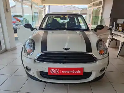 MINI One 2011 - 8250 EUR, 180000 km - AUTO.MOTO.pt - 180000km - foto 19 de 34