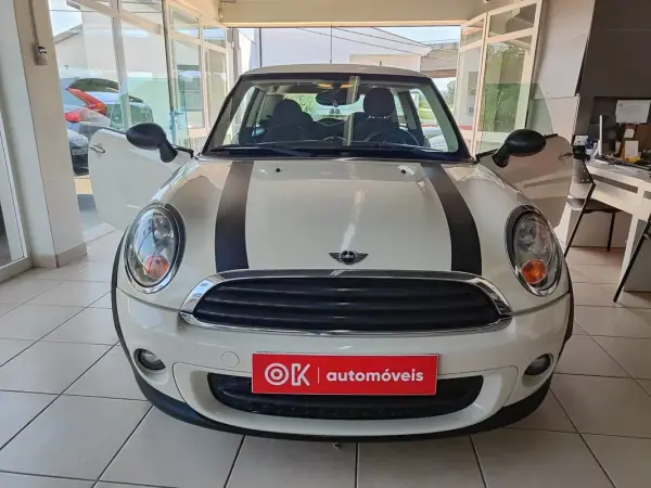 MINI One 2011 - 8250 EUR, 180000 km - AUTO.MOTO.pt - 180000km - foto 19 de 34
