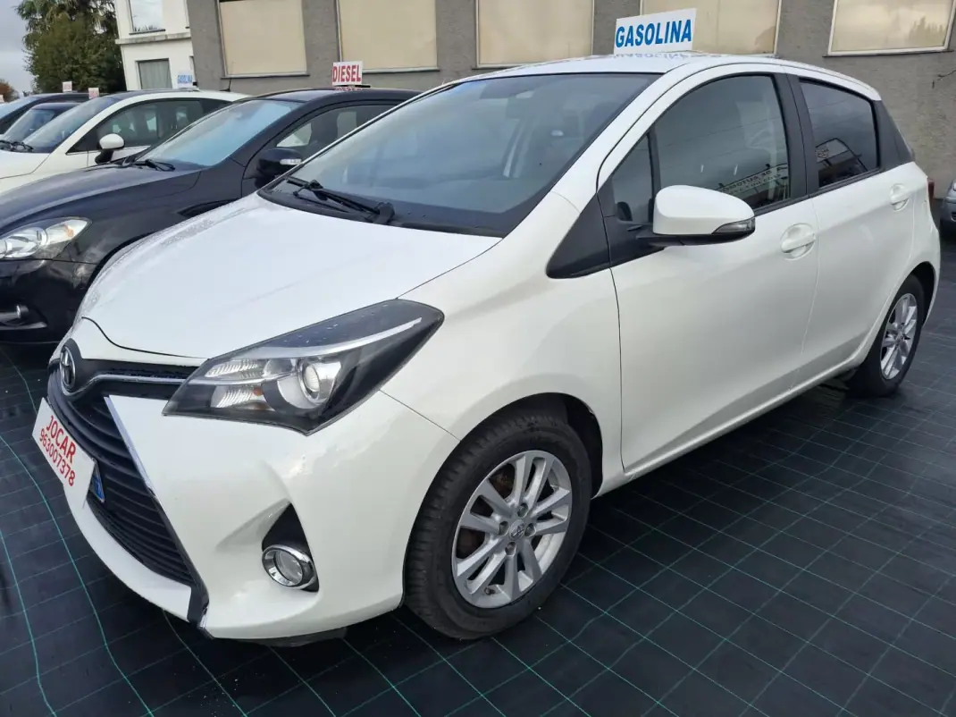 Toyota Yaris 2016 - 12950 EUR, 119678 km - AUTO.MOTO.pt - 119678km - foto 3 de 15