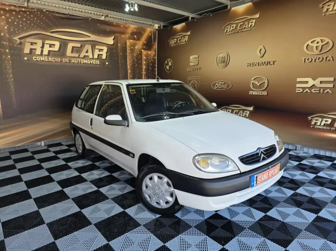 Citroën Saxo 2000 - 2450 EUR, 280000 km - AUTO.MOTO.pt - 280000km - foto 11 de 12