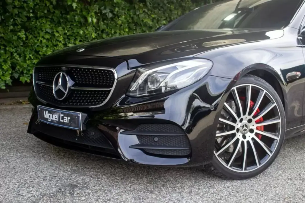 Mercedes-Benz E 300 2019 - 29900 EUR, 168000 km - AUTO.MOTO.pt - 168000km - foto 4 de 22