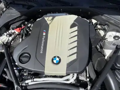 BMW M550d 2013 - 27500 EUR, 272000 km - AUTO.MOTO.pt - 272000km - foto 9 de 21