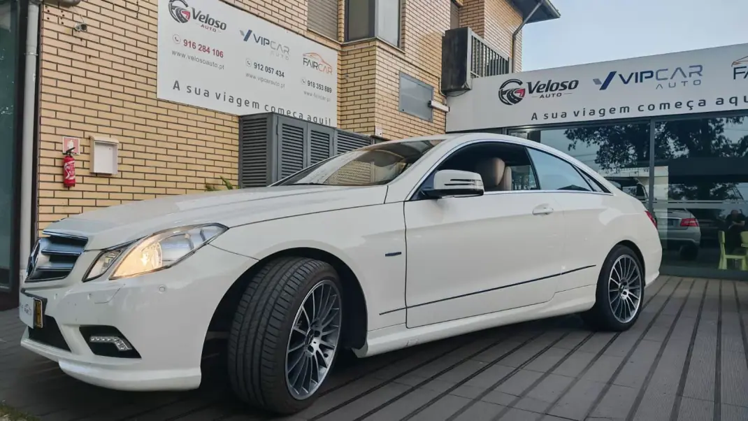Mercedes-Benz E 250 2010 - 18850 EUR, 170781 km - AUTO.MOTO.pt - 170781km - foto 17 de 17