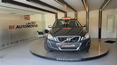 Volvo XC 60 2010 - 15900 EUR, 176365 km - AUTO.MOTO.pt - 176365km - foto 11 de 55