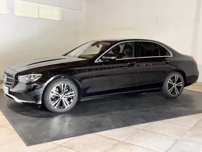 Mercedes-Benz E 220 2022 - 34500 EUR, 173176 km - AUTO.MOTO.pt - 173176km - foto 4 de 27