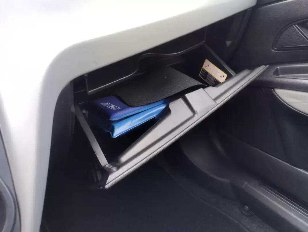 Fiat Grande Punto 2006 - 2750 EUR, 210000 km - AUTO.MOTO.pt - 210000km - foto 17 de 20