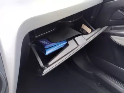 Fiat Grande Punto 2006 - 2750 EUR, 210000 km - AUTO.MOTO.pt - 210000km - foto 17 de 20