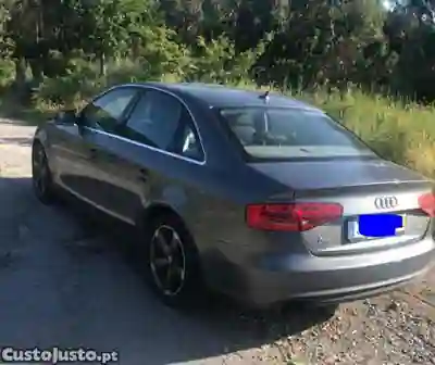 Audi A4 2013 - 8000 EUR, 373000 km - AUTO.MOTO.pt - 373000km - foto 2 de 7