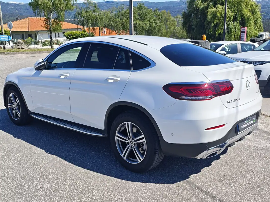 Mercedes-Benz GLC 220 2020 - 44500 EUR, 98000 km - AUTO.MOTO.pt - 98000km - foto 15 de 35