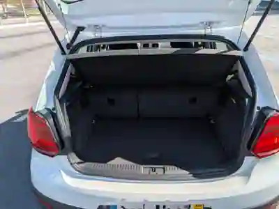 Volkswagen CrossPolo 2015 — foto 5 de 15