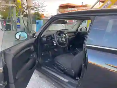 MINI One 2017 - 10500 EUR, 171000 km - AUTO.MOTO.pt - 171000km - foto 3 de 11