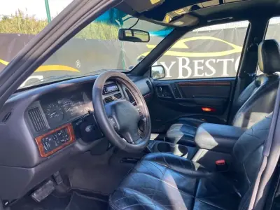 Jeep Grand Cherokee 1997 - 11900 EUR, 233000 km - AUTO.MOTO.pt - 233000km - foto 5 de 8