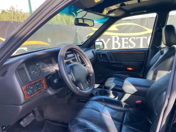 Jeep Grand Cherokee 1997 - 11900 EUR, 233000 km - AUTO.MOTO.pt - 233000km - foto 5 de 8