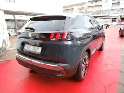 Peugeot 3008 2020 - 22500 EUR, 111358 km - AUTO.MOTO.pt - 111358km - foto 6 de 36