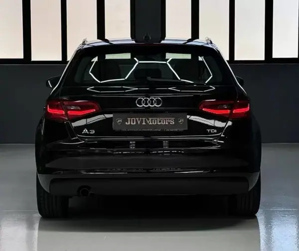 Audi A3 Sportback 2015 - 15950 EUR, 110000 km - AUTO.MOTO.pt - 110000km - foto 5 de 28