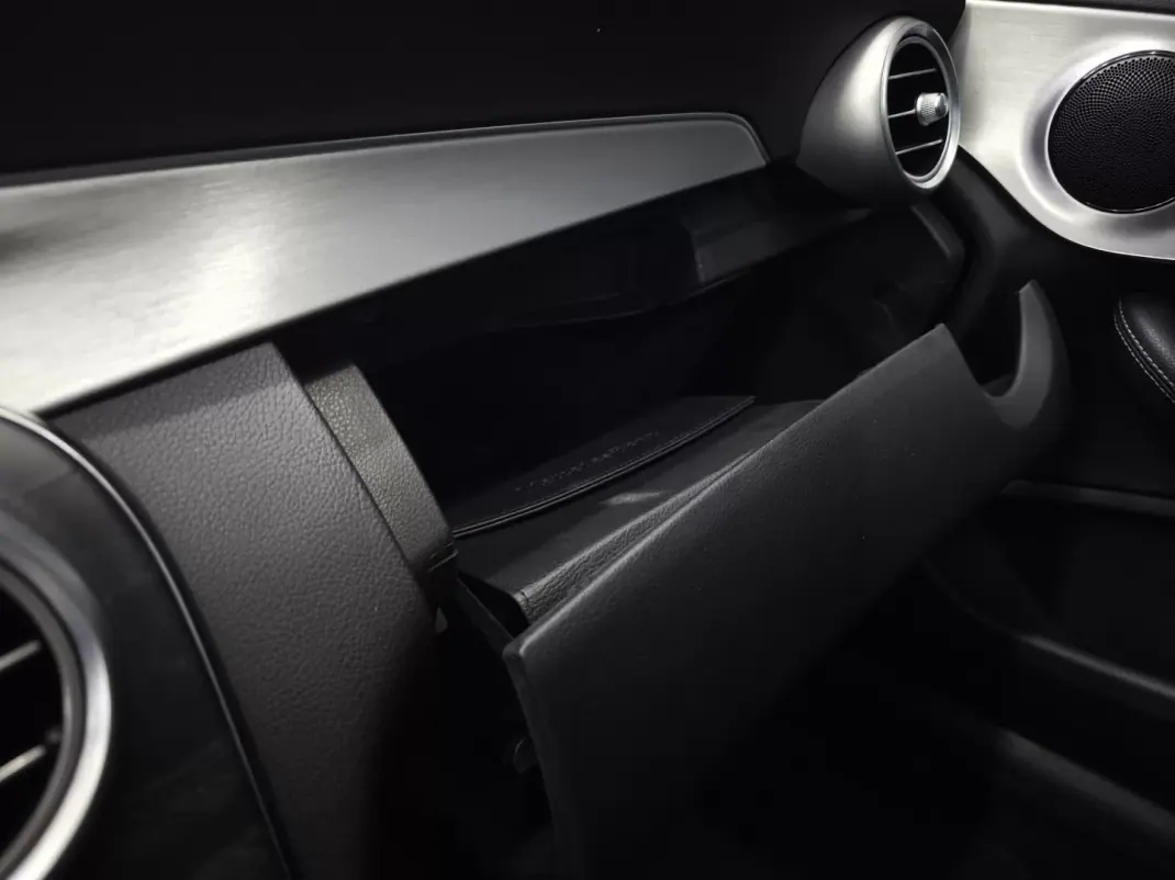 Mercedes-Benz C 220 2017 - 30950 EUR, 148819 km - AUTO.MOTO.pt - 148819km - foto 43 de 44