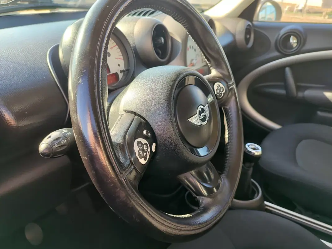 MINI Countryman 2012 - 8900 EUR, 135000 km - 135000km - foto 19 de 19