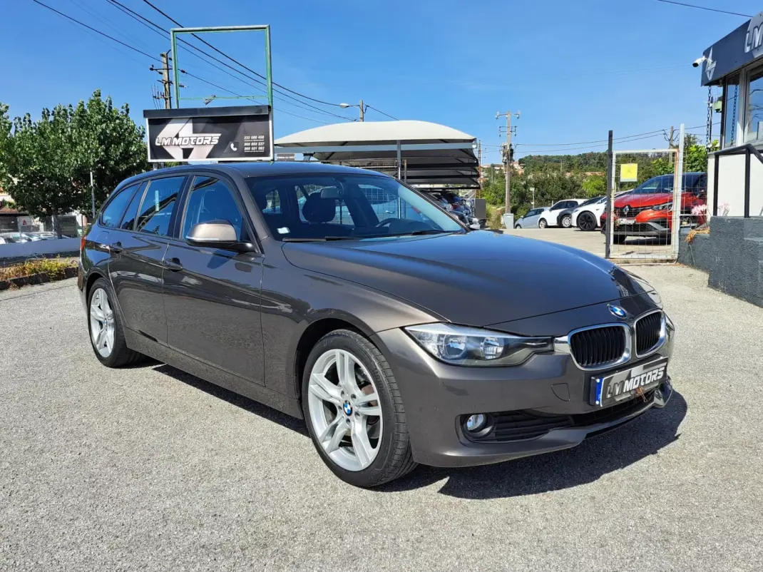 BMW 316 2014 - 12500 EUR, 242064 km - AUTO.MOTO.pt - 242064km - foto 1 de 48