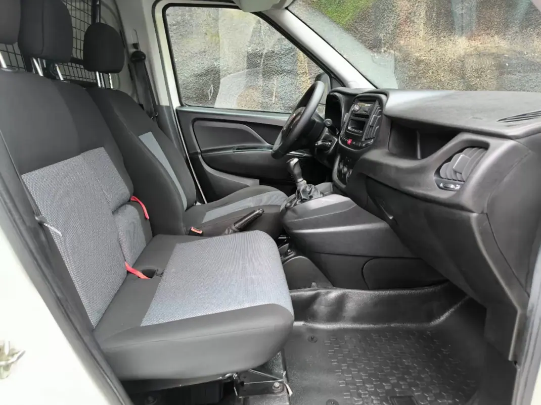 Fiat 2016 - 8000 EUR, 248000 km - AUTO.MOTO.pt - 248000km - foto 6 de 8