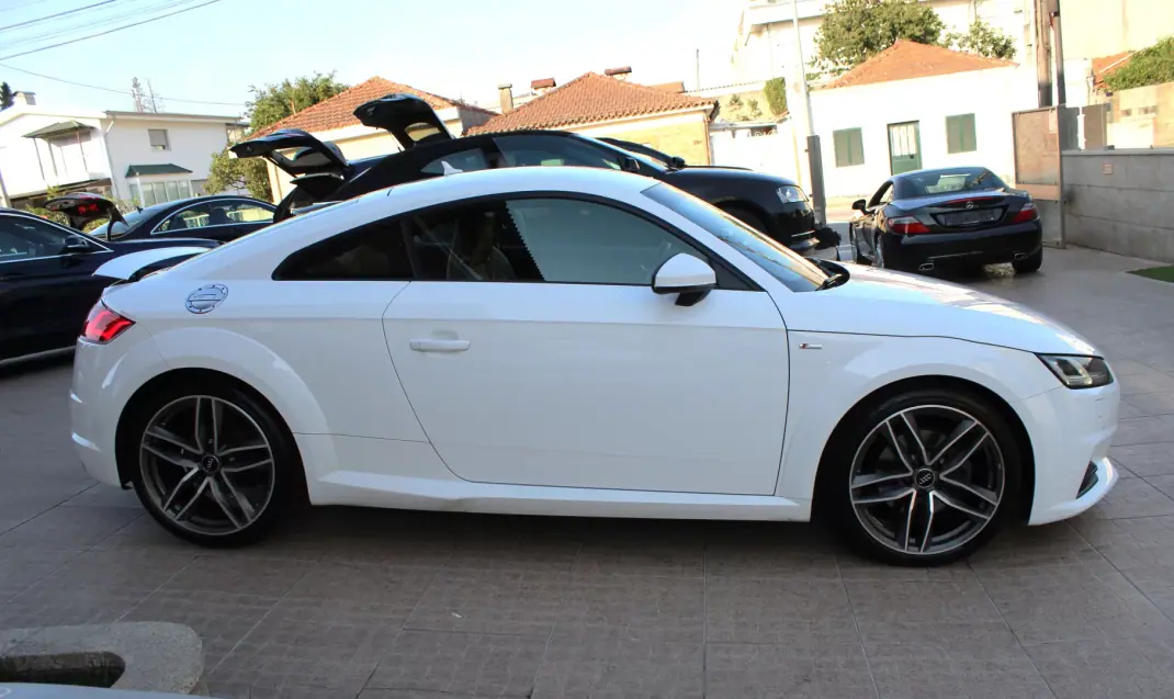 Audi TT Coupé 2015 - 23990 EUR, 242950 km - 242950km - foto 4 de 28