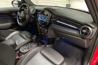 MINI Cooper 2021 - 26950 EUR, 34244 km - AUTO.MOTO.pt - 34244km - foto 11 de 52