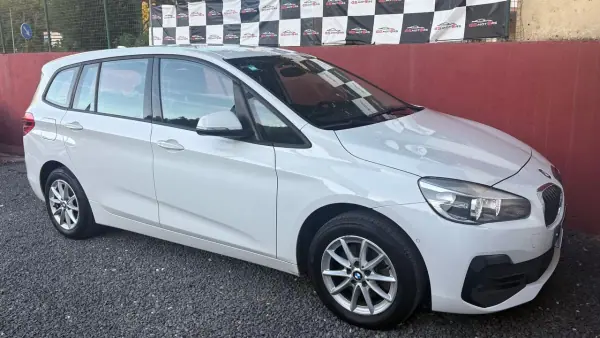 BMW 216 Gran Tourer 2019 - 14900 EUR, 99700 km - AUTO.MOTO.pt - 99700km - foto 8 de 12