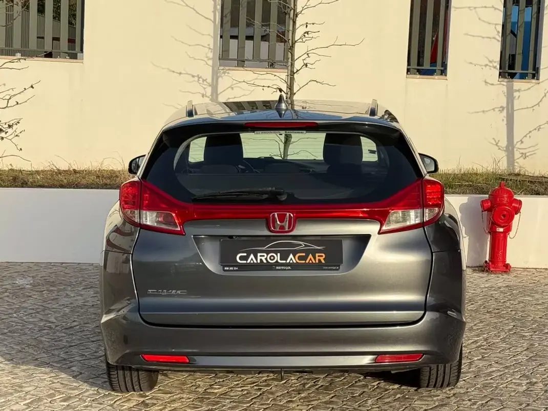 Honda Civic Tourer 2014 - 11950 EUR, 120000 km - 120000km - foto 6 de 27
