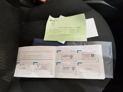 Peugeot 208 2018 - 9850 EUR, 48000 km - AUTO.MOTO.pt - 48000km - foto 21 de 23