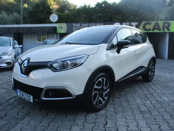 Renault Captur Energy Tce 90 S S Xmod 2015 Petrol — 130 000 km Renault Captur Energy Tce 90 S S Xmod 2015 Petrol