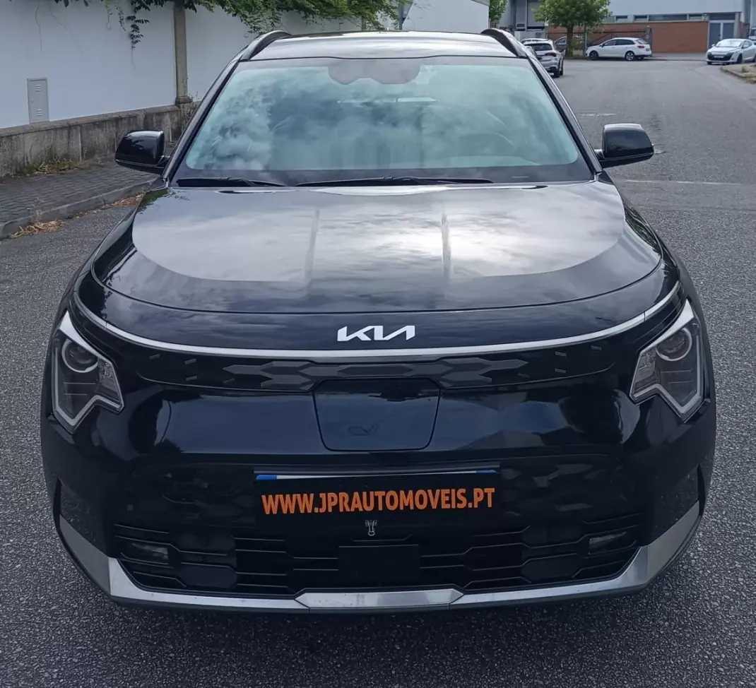Kia e-Niro 2023 - 27490 EUR, 74100 km - 74100km - foto 2 de 19