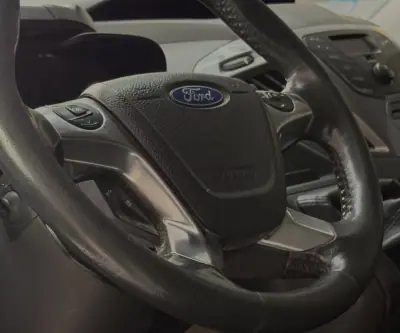 Ford TRANSIT CUSTOM 2.0 L2 H2 2.0 130 CV 2013 - 13999 EUR, 197118 km - AUTO.MOTO.pt - 197118km - foto 11 de 16