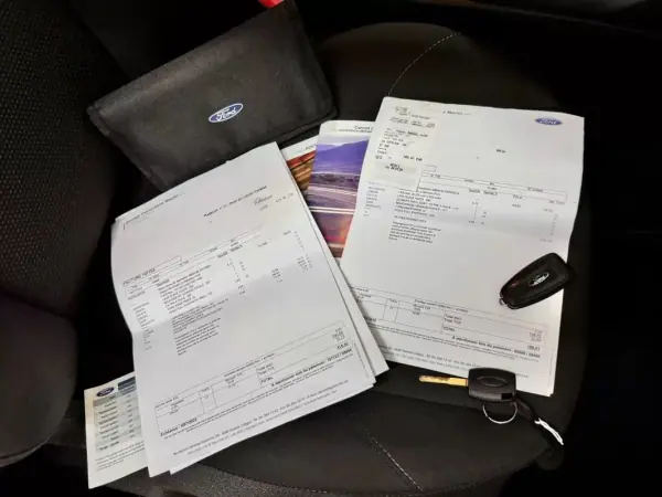 Ford Focus 2018 - 9950 EUR, 76000 km - AUTO.MOTO.pt - 76000km - foto 50 de 50