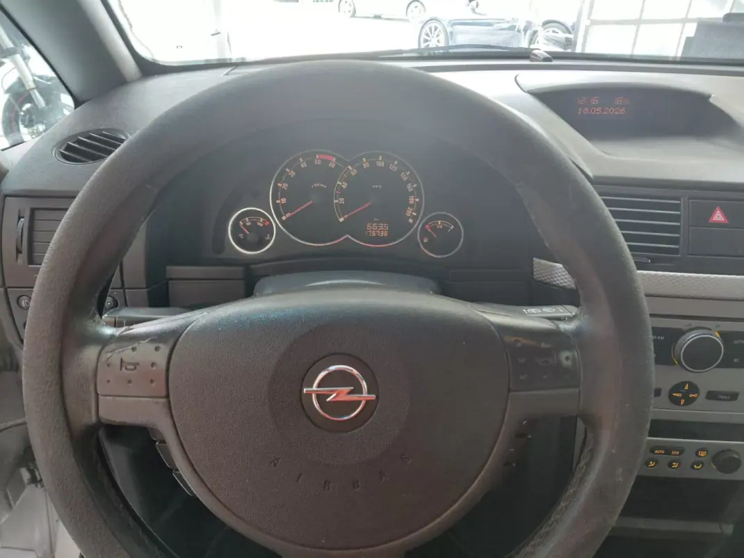 Opel Meriva 2009 - 4650 EUR, 175000 km - AUTO.MOTO.pt - 175000km - foto 11 de 16