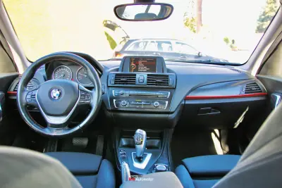 BMW 118 2012 - 12500 EUR, 216000 km - AUTO.MOTO.pt - 216000km - foto 8 de 24