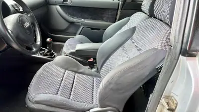 Audi A3 1999 - 2500 EUR, 359050 km - AUTO.MOTO.pt - 359050km - foto 4 de 5
