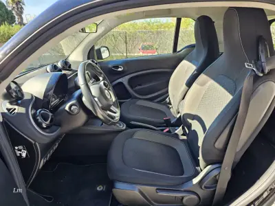 Smart Fortwo Cabrio 2021 - 12750 EUR, 42000 km - AUTO.MOTO.pt - 42000km - foto 8 de 10