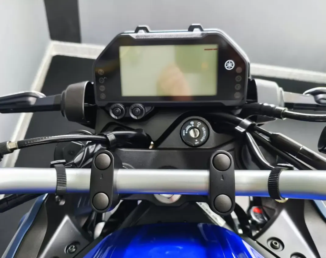 Yamaha MT 03 2023 - 5500 EUR, 7500 km - 7500km - foto 11 de 25