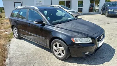 Volvo V50 2012 - 4950 EUR, 192000 km - AUTO.MOTO.pt - 192000km - foto 2 de 10