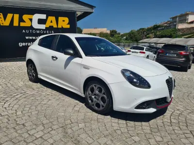 Alfa Romeo Giulietta 2019 - 15790 EUR, 146000 km - AUTO.MOTO.pt - 146000km - foto 7 de 15