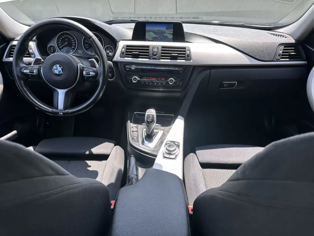 BMW 320 2014 - 11900 EUR, 240000 km - 240000km - foto 32 de 64