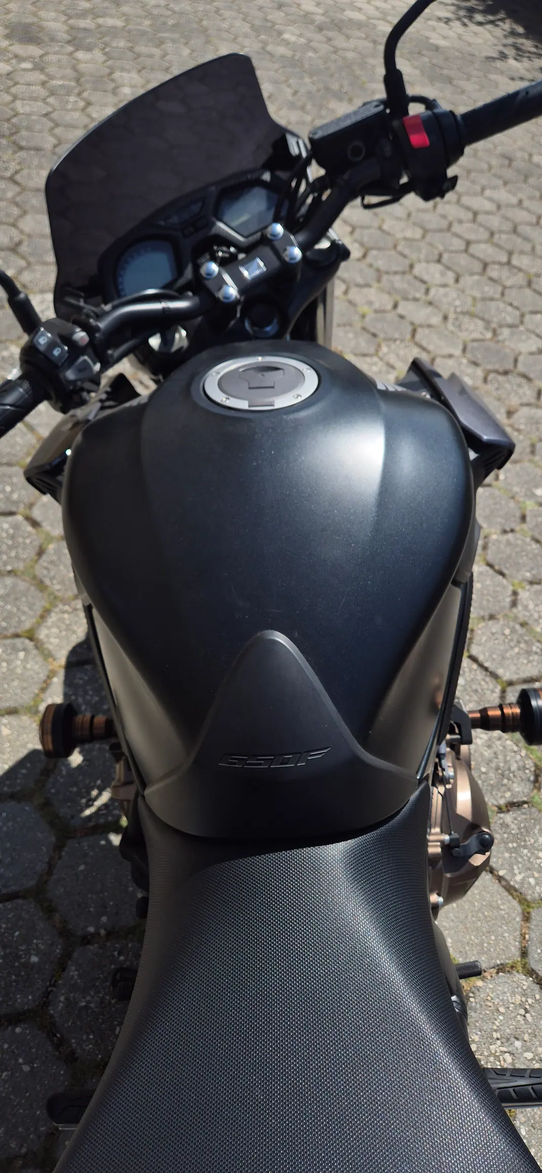 Honda CB650F 2019 - 6200 EUR, 20000 km - AUTO.MOTO.pt - 20000km - foto 6 de 13