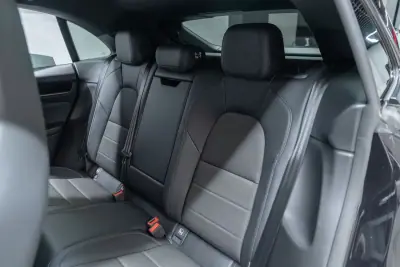 Porsche Macan 2025 - 89950 EUR, 8000 km - AUTO.MOTO.pt - 8000km - foto 56 de 57