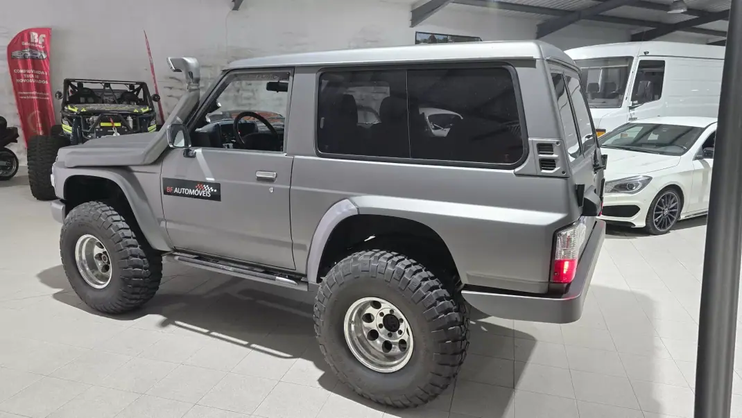 Nissan Patrol 1992 - 37500 EUR, 156427 km - 156427km - foto 3 de 61