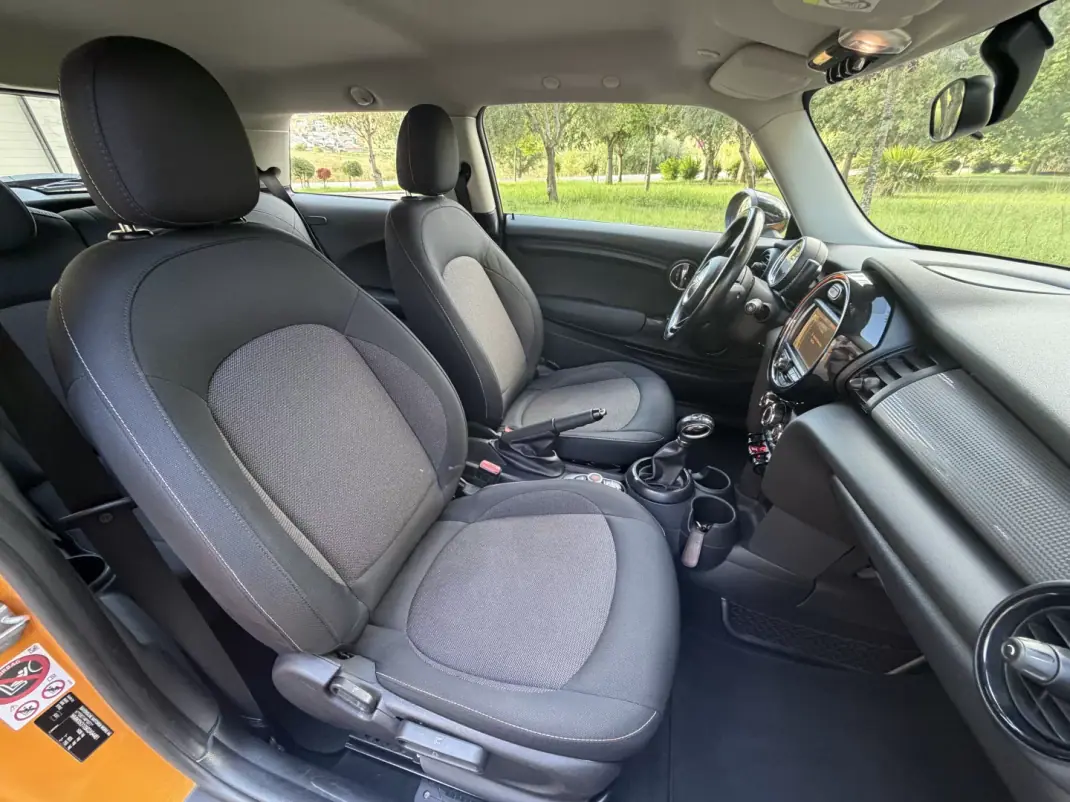 MINI 3 Portas 2016 - 12965 EUR, 150000 km - 150000km - foto 17 de 41