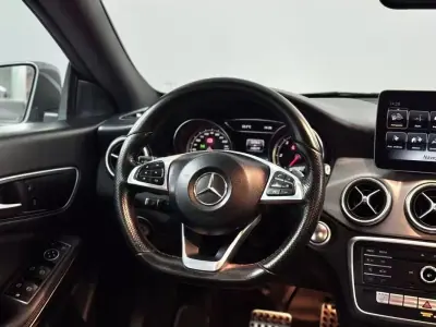 Mercedes-Benz CLA 180 2018 - 19950 EUR, 138000 km - AUTO.MOTO.pt - 138000km - foto 24 de 60