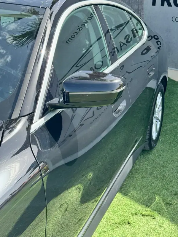 BMW i4 2022 - 34500 EUR, 141612 km - AUTO.MOTO.pt - 141612km - foto 34 de 45